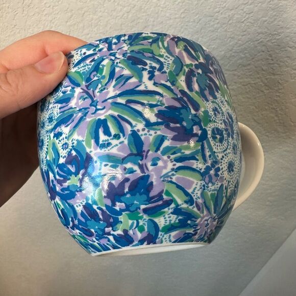 Lily Pulitzer Lion Around Blue Abstract Floral 12 oz Ceramic Coffee - EUC - Picture 5 of 5